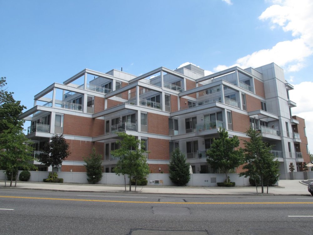 Exterior 04